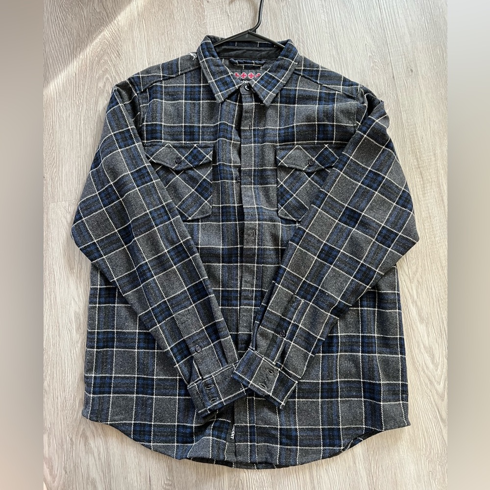 Independent flannel